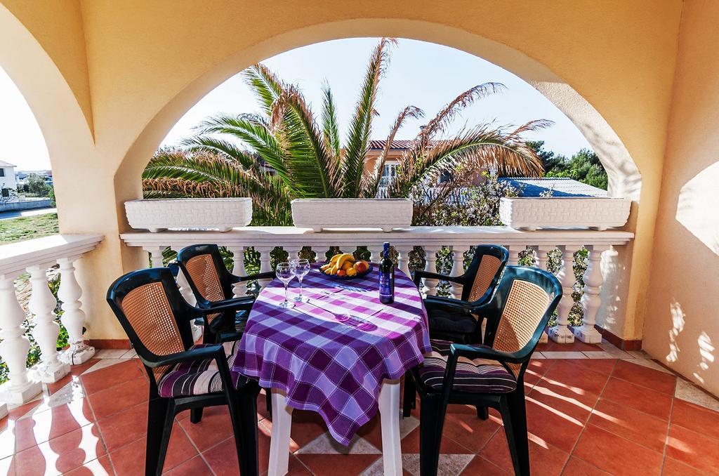 ויר Villa Mare Apartments מראה חיצוני תמונה