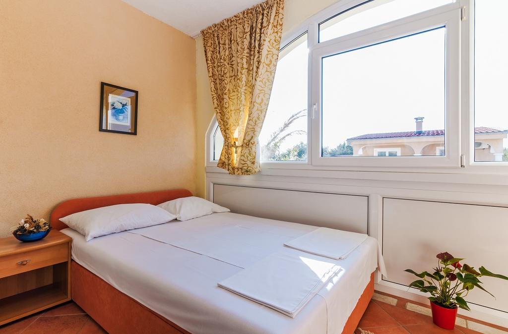 ויר Villa Mare Apartments מראה חיצוני תמונה