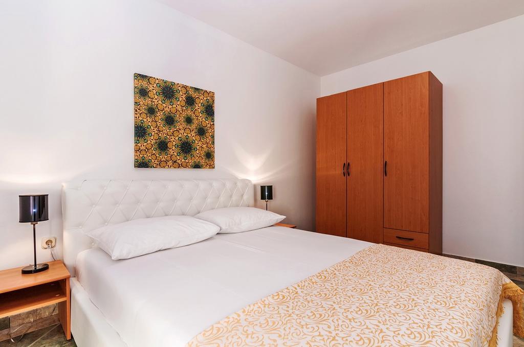 ויר Villa Mare Apartments מראה חיצוני תמונה