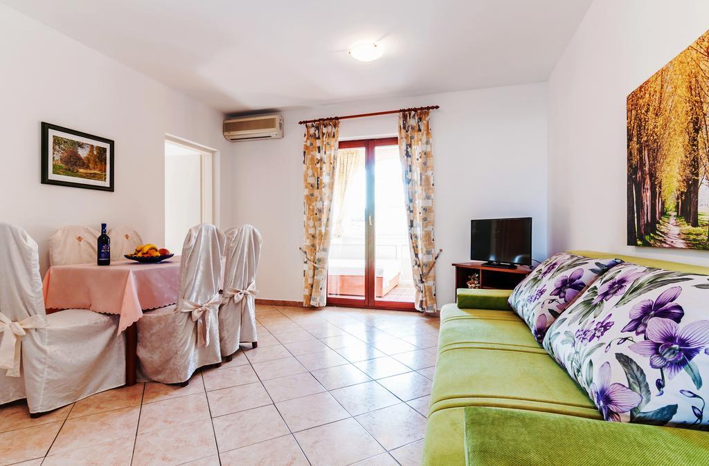 ויר Villa Mare Apartments מראה חיצוני תמונה