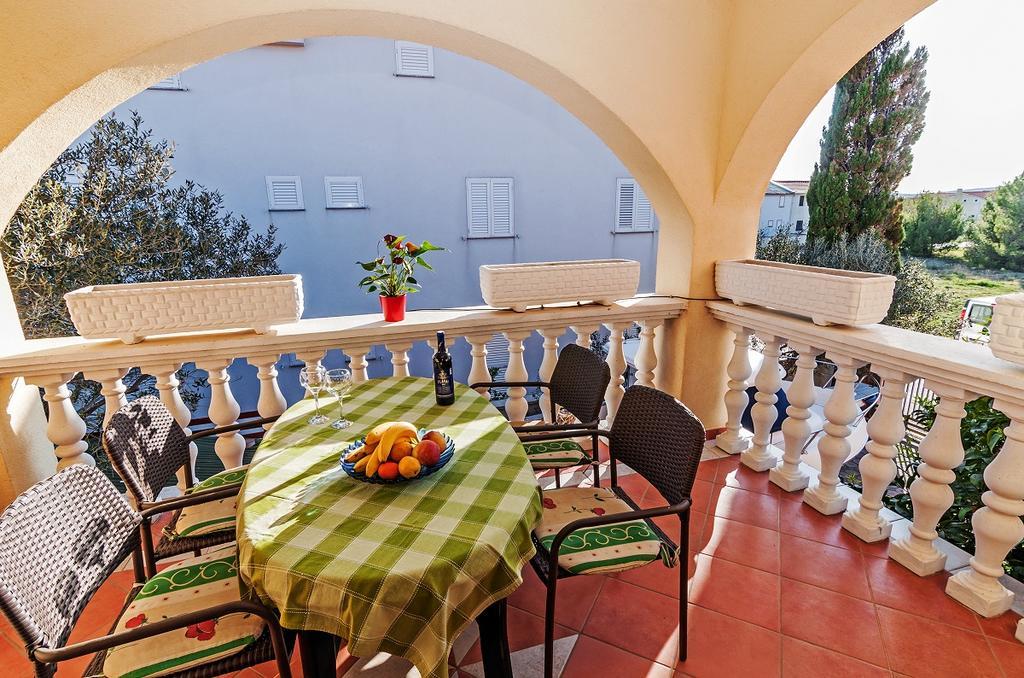 ויר Villa Mare Apartments מראה חיצוני תמונה