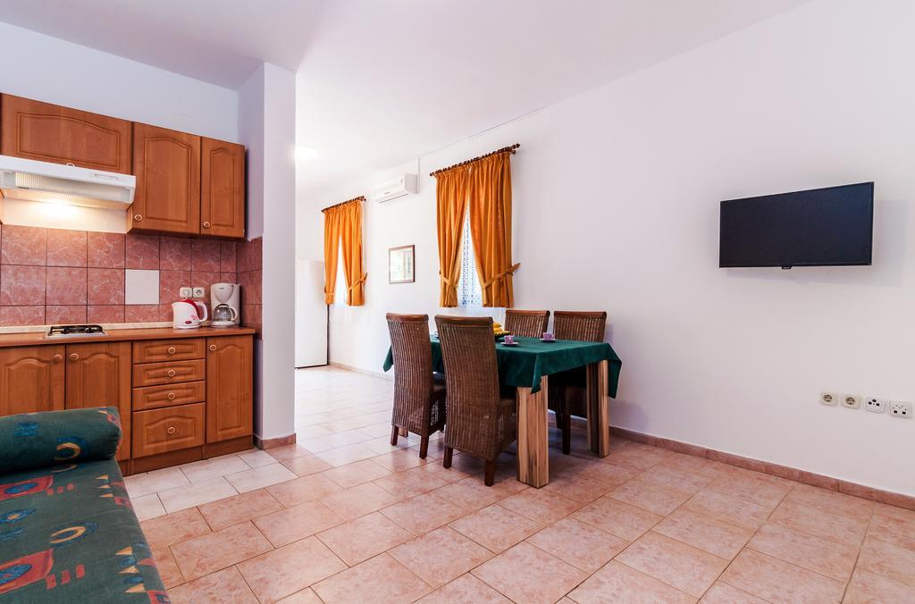ויר Villa Mare Apartments מראה חיצוני תמונה