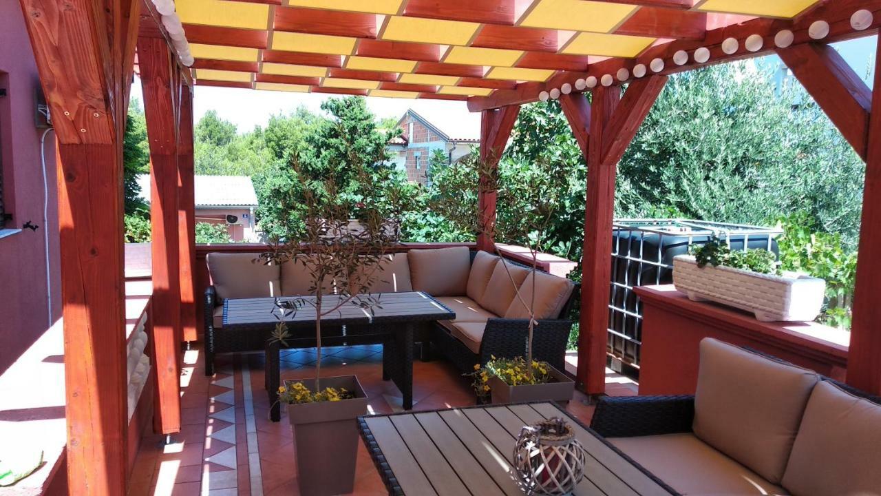 ויר Villa Mare Apartments מראה חיצוני תמונה