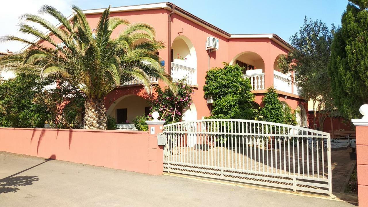 ויר Villa Mare Apartments מראה חיצוני תמונה